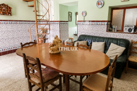 6 BEDROOM HOUSE WITH PATIO IN VILLALBA DE LOS BARROS