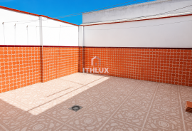6 BEDROOM HOUSE WITH PATIO IN VILLALBA DE LOS BARROS