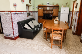 6 BEDROOM HOUSE WITH PATIO IN VILLALBA DE LOS BARROS