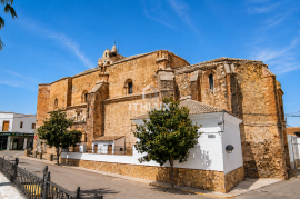 6 BEDROOM HOUSE WITH PATIO IN VILLALBA DE LOS BARROS