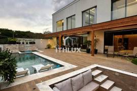 Luxury Villa with 3 Suites, Elevator and Heated Pool | Casalbuono Condominium, Limeira