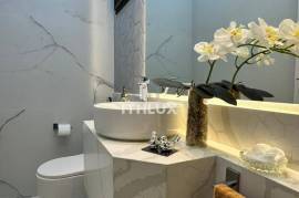 Luxury Villa with 3 Suites, Elevator and Heated Pool | Casalbuono Condominium, Limeira