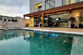 Luxury Villa with 3 Suites, Elevator and Heated Pool | Casalbuono Condominium, Limeira