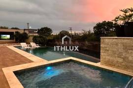 Luxury Villa with 3 Suites, Elevator and Heated Pool | Casalbuono Condominium, Limeira