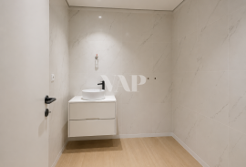 Renovated 3 Bedroom Apartment in Vilamoura Prestigious Condominium with Swimming Pool Renovated 3 Bedroom Apartment in Vilamoura Prestigious Condominium with Swimming Pool