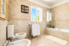 4 bedroom villa for sale in Vilamoura with golf views 4 bedroom villa for sale in Vilamoura with golf views