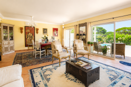 4 bedroom villa for sale in Vilamoura with golf views 4 bedroom villa for sale in Vilamoura with golf views