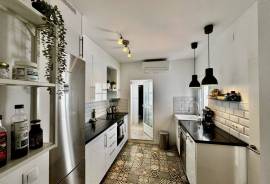 Beautiful B&B or Family Home Townhouse