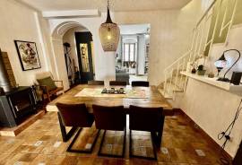 Beautiful B&B or Family Home Townhouse