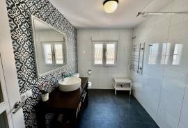 Beautiful B&B or Family Home Townhouse