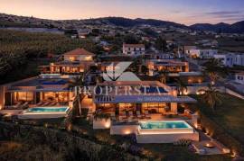 Superior quality 3 bedroom villas, under construction in Estreito da Calheta Superior quality 3 bedroom villas, under construction in Estreito da Calheta