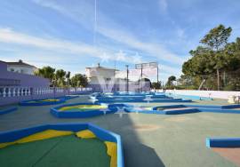 SUCCESSFUL COMMERCIAL BUSINESS - SWIMMING POOL BAR AND RESTAURANT - 15 HOLE CRAZY GOLF COURSE