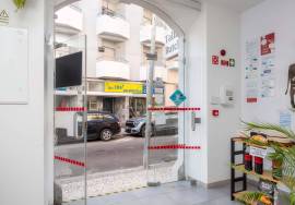 BUTCHER RENOVATED IN 2023 - RUA DE SÃO LUIS - FARO - TRESPASSE