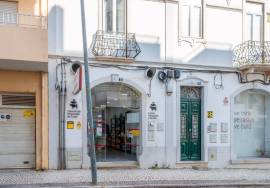 BUTCHER RENOVATED IN 2023 - RUA DE SÃO LUIS - FARO - TRESPASSE