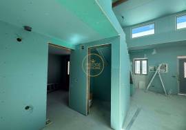 Charming villa in the final stages of construction, located in the quiet village of Tôr, just 10 minutes from Loulé.