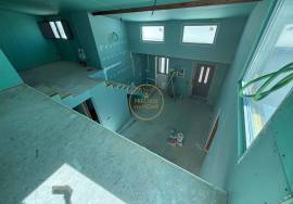 Charming villa in the final stages of construction, located in the quiet village of Tôr, just 10 minutes from Loulé.