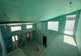 Charming villa in the final stages of construction, located in the quiet village of Tôr, just 10 minutes from Loulé.