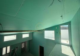 Charming villa in the final stages of construction, located in the quiet village of Tôr, just 10 minutes from Loulé.