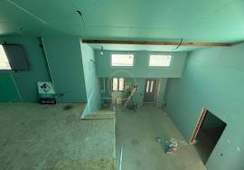 Charming villa in the final stages of construction, located in the quiet village of Tôr, just 10 minutes from Loulé.