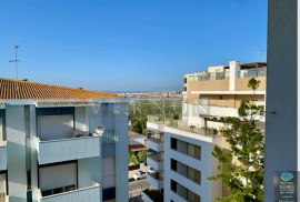 T2+1 with River View, 50m BEACH
