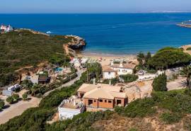 Ferragudo – 4-bedroom new build close to the beach with stunning sea views