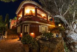 Carvoeiro/Porches - Charming 3 bedroom country villa with pool, privacy and Mediterranean gardens