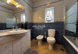 DETACHED HOUSE ON A 783 m² PLOT – BUILT IN 2011 DETACHED HOUSE ON A 783 m² PLOT – BUILT IN 2011