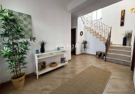 DETACHED HOUSE ON A 783 m² PLOT – BUILT IN 2011 DETACHED HOUSE ON A 783 m² PLOT – BUILT IN 2011