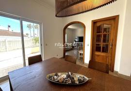 DETACHED HOUSE ON A 783 m² PLOT – BUILT IN 2011 DETACHED HOUSE ON A 783 m² PLOT – BUILT IN 2011