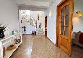 DETACHED HOUSE ON A 783 m² PLOT – BUILT IN 2011 DETACHED HOUSE ON A 783 m² PLOT – BUILT IN 2011