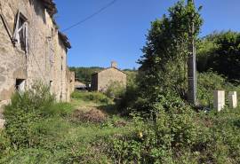 Renovation Opportunity for Sale - Saint-Pardoux-Le-Lac - 87