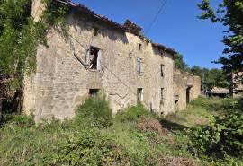 Renovation Opportunity for Sale - Saint-Pardoux-Le-Lac - 87