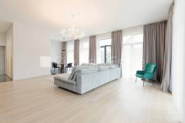 Apartment for rent in Jurmala, 155.00m2