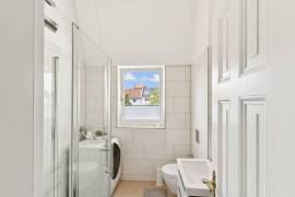 Ready to move! 2-Room Top-Floor Apartment in Berlin-Steglitz Ready to move! 2-Room Top-Floor Apartment in Berlin-Steglitz