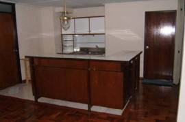 Phayathai, House with garden to let in central location Phayathai, House with garden to let in central location