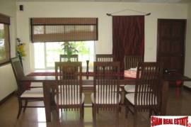 Loch Palm Garden Villas - Two bedroom Golf Course View with Large Swimming Pool for Rent Loch Palm Garden Villas - Two bedroom Golf Course View with Large Swimming Pool for Rent