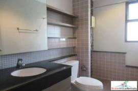 The Private - Contemporary Townhouse with 3 bedrooms, 4 bathrooms for rent closed to Bang Chak station. The Private - Contemporary Townhouse with 3 bedrooms, 4 bathrooms for rent closed to Bang Chak station.