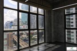TBI Tower - Office Space Available with Parking, Views and Many Facilities Centrally Located in Phrom Phong