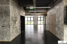 TBI Tower - Office Space Available with Parking, Views and Many Facilities Centrally Located in Phrom Phong