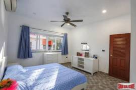 Massive Luxury Private Estate with Seven Bedroom, Guest Bungalow and Private Swimming Pool Massive Luxury Private Estate with Seven Bedroom, Guest Bungalow and Private Swimming Pool