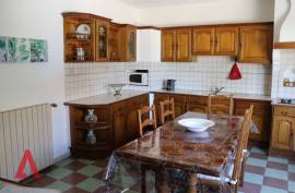 7 room, 167m2 Vineyard residence for sale in Magalas - 299 000 € *