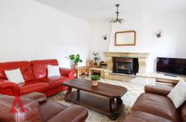 6 room, 160m2 House for sale in Puimisson - 330 000 € * 6 room, 160m2 House for sale in Puimisson - 330 000 € *