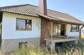 Attractive building lot with an existing building in a prime location in Malsch