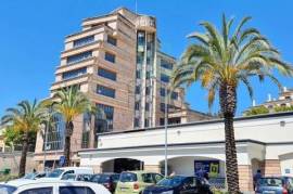 Excellent office with 305m2 in the noble Edificio Pratagi, in Alverca