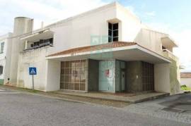 Commercial building and services, front N2, in Alcáçovas, Évora