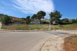 Building land with sea and mountain views in Jávea