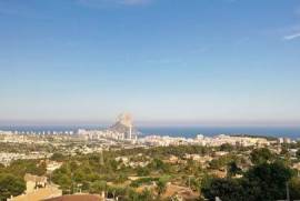 Grundstück in Calpe mit Meerblick, nur 2 km von Calpe und 2,5 km vom Strand entfernt.