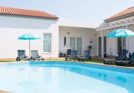 Fantastic Contemporary Hotel,  with bright open spaces.  In the tranquil countryside.