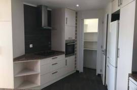 Fully renovated 4 bedroom apartment with sea and mountain view - Cascais