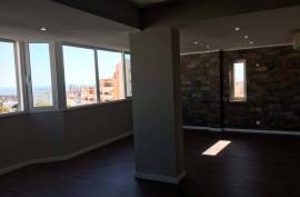 Fully renovated 4 bedroom apartment with sea and mountain view - Cascais